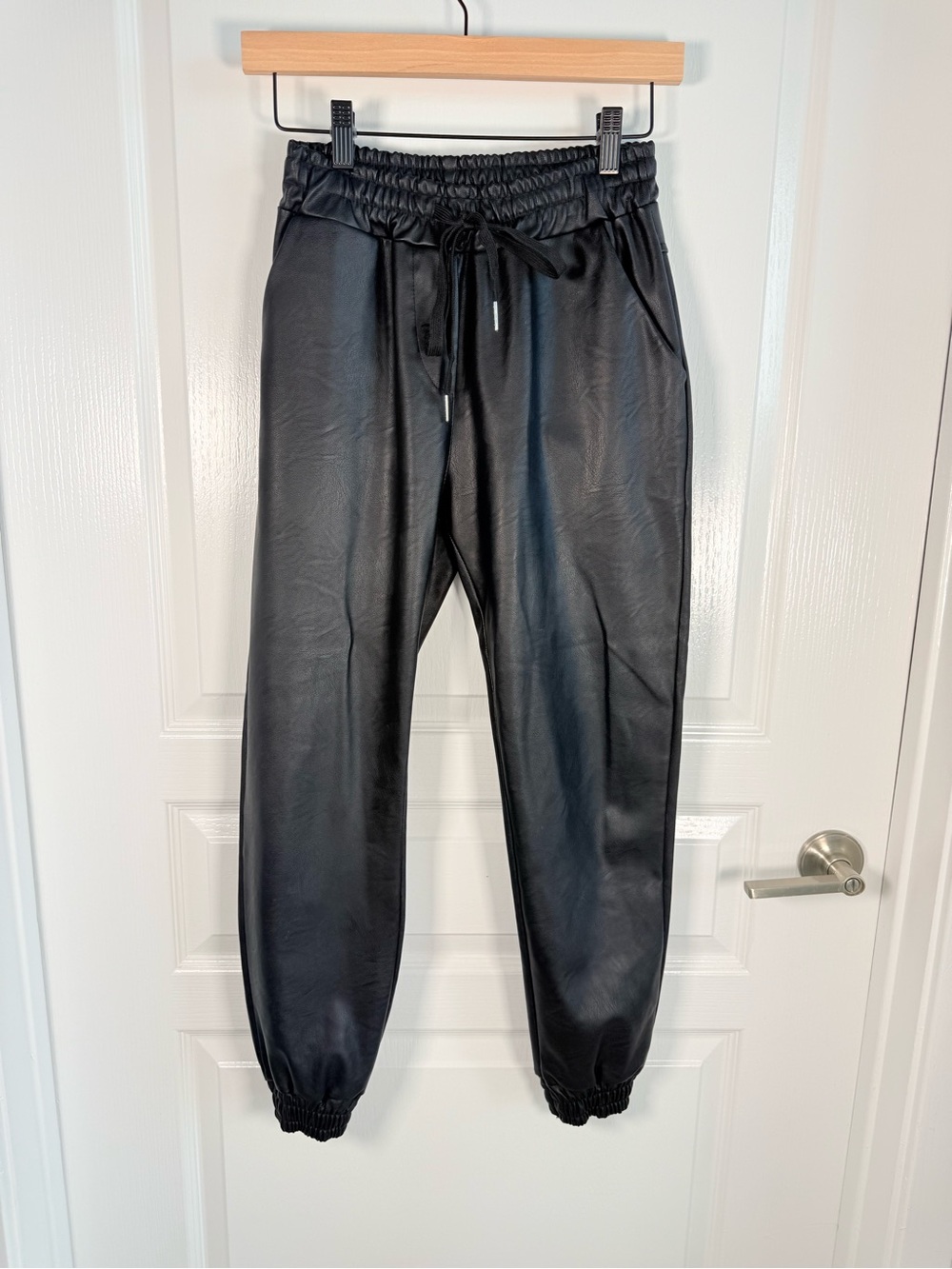 Black Faux Leather Jogger Pants size S (066)